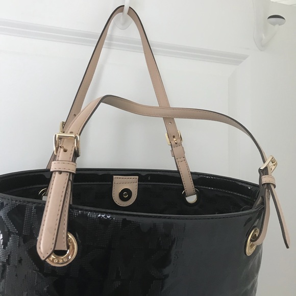 MK purse. - Picture 5 of 5